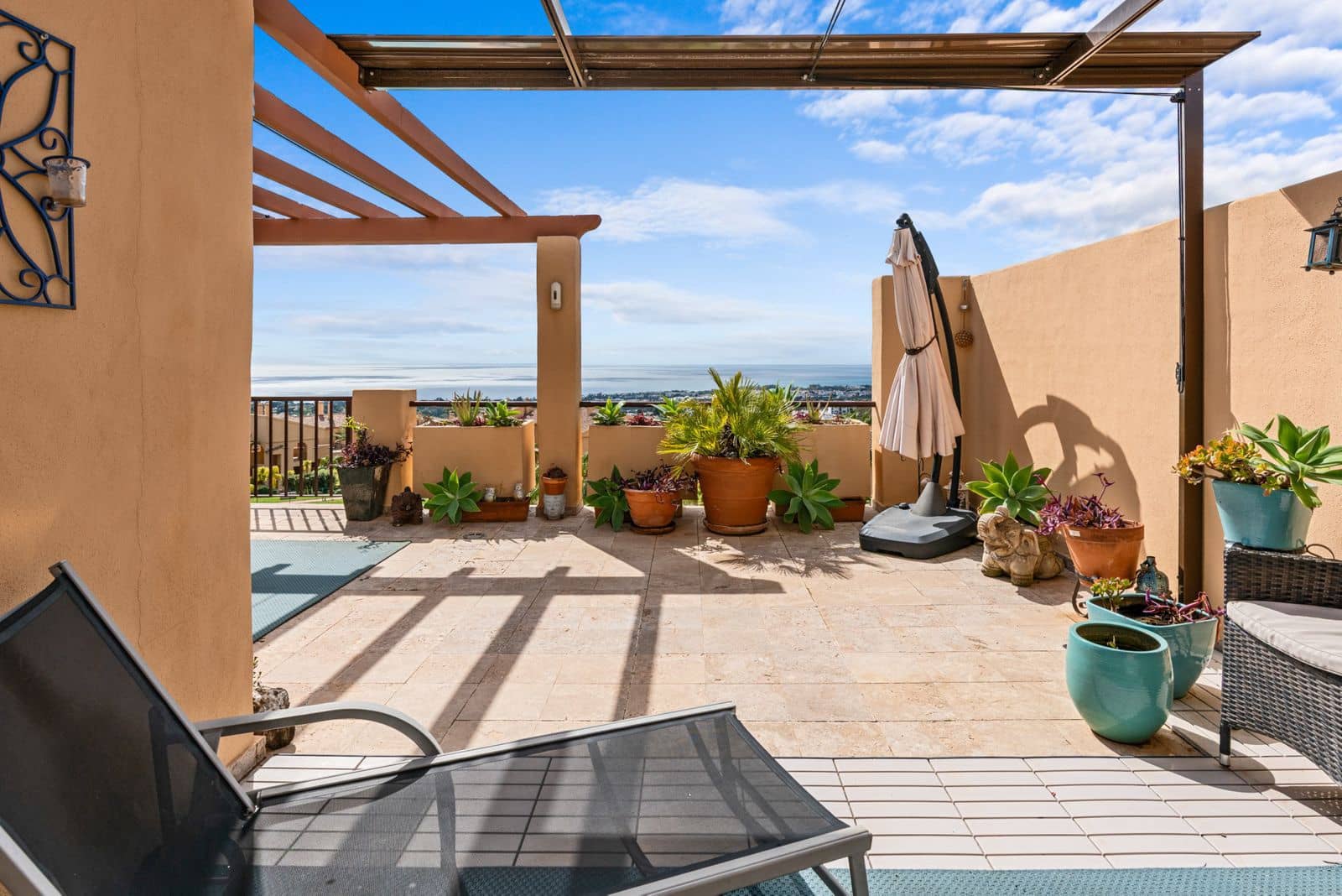 3 sypialnia Penthouse na sprzedaż w Benahavis - 949 950 € (Ref: 9677251)