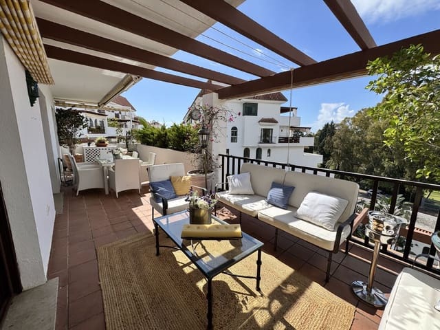 2 soveværelse Lejlighed til salg i Golden Mile, Marbella - € 495.000 (Ref: 9677254)