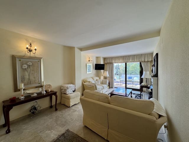 2 soveværelse Lejlighed til salg i Golden Mile, Marbella - € 495.000 (Ref: 9677254)