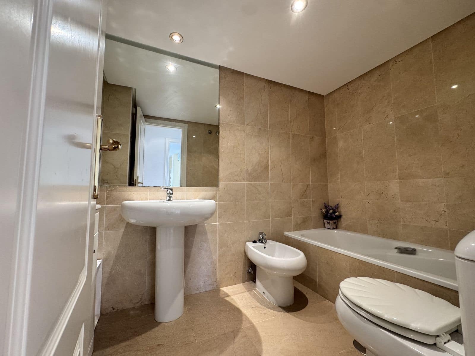 2 soveværelse Lejlighed til salg i Golden Mile - € 495.000 (Ref: 9677254)