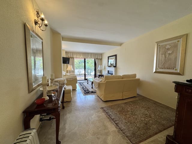 2 soveværelse Lejlighed til salg i Golden Mile, Marbella - € 495.000 (Ref: 9677254)