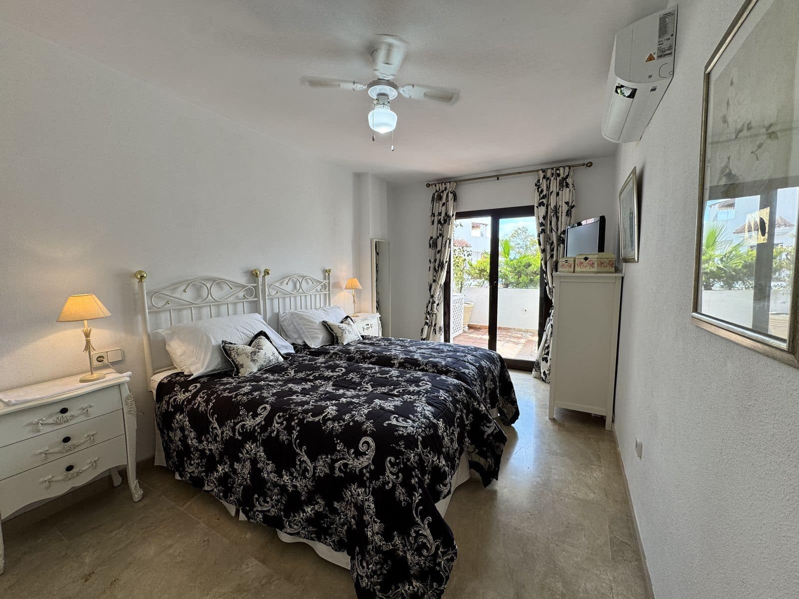 2 soveværelse Lejlighed til salg i Golden Mile - € 495.000 (Ref: 9677254)