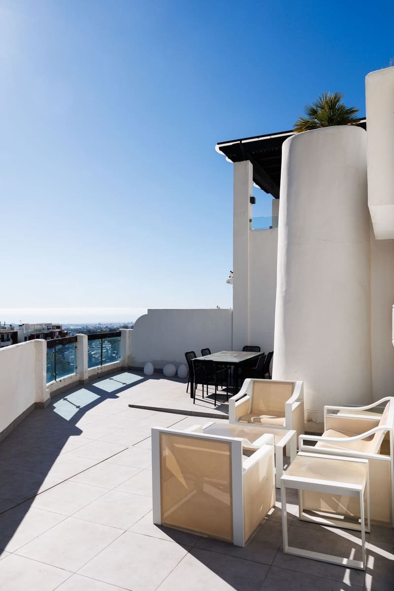 2 Zimmer Apartment zu verkaufen in Benahavis - 465.000 € (Ref: 9677256)