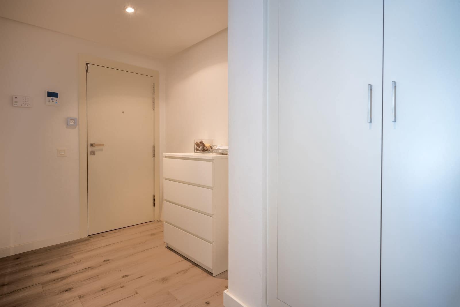 2 Zimmer Apartment zu verkaufen in Benahavis - 465.000 € (Ref: 9677256)