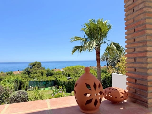 3 soverom Kjedet enebolig til salgs i Bahía Dorada, Estepona - € 645 000 (Ref: 9677259)