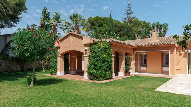 4 camera da letto Villa in vendita in Estepona - 1.850.000 € (Rif: 9677260)