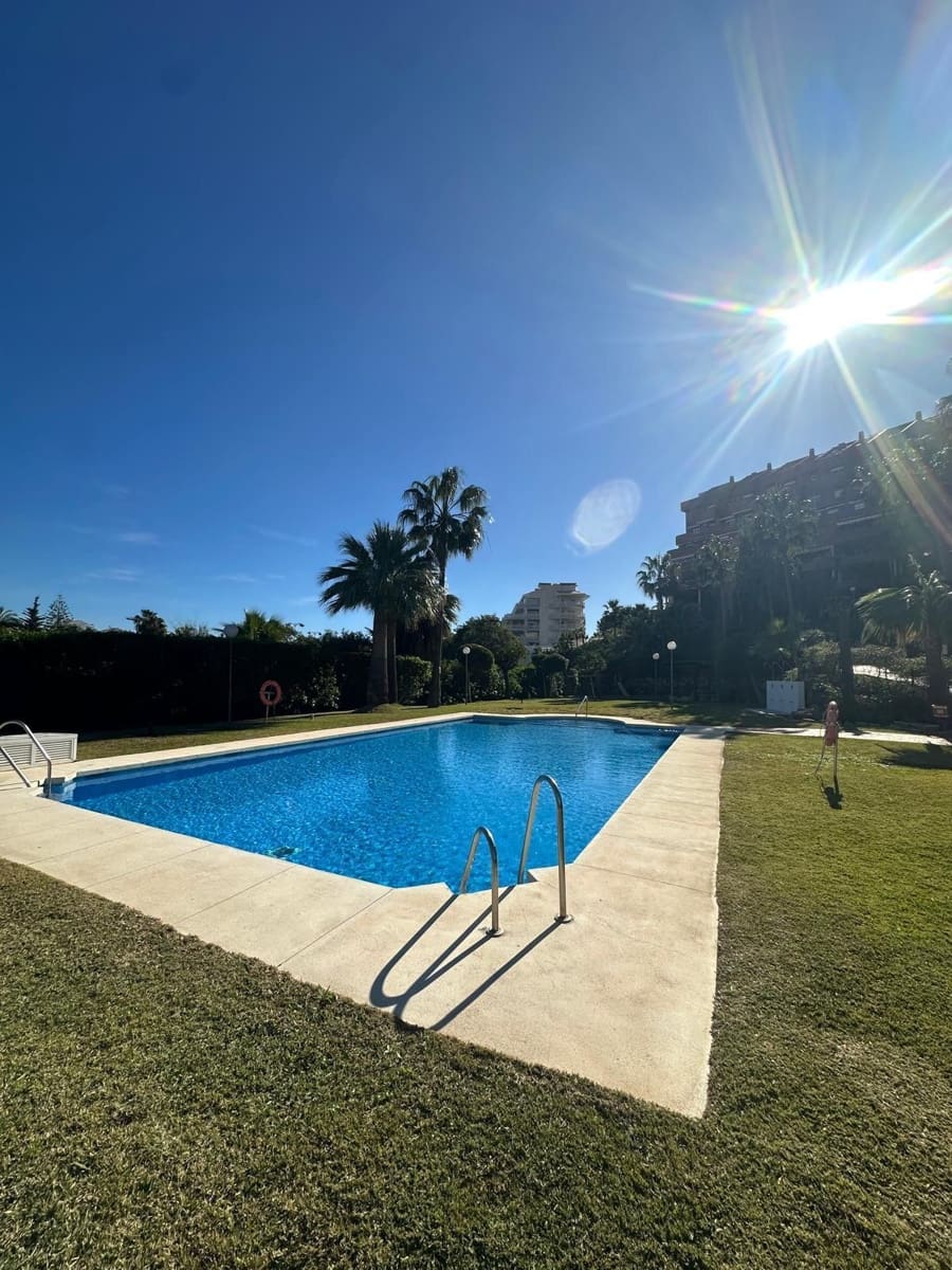 2 makuuhuone Huoneisto myytävänä paikassa Torrequebrada - 398 000 € (Ref: 9677261)