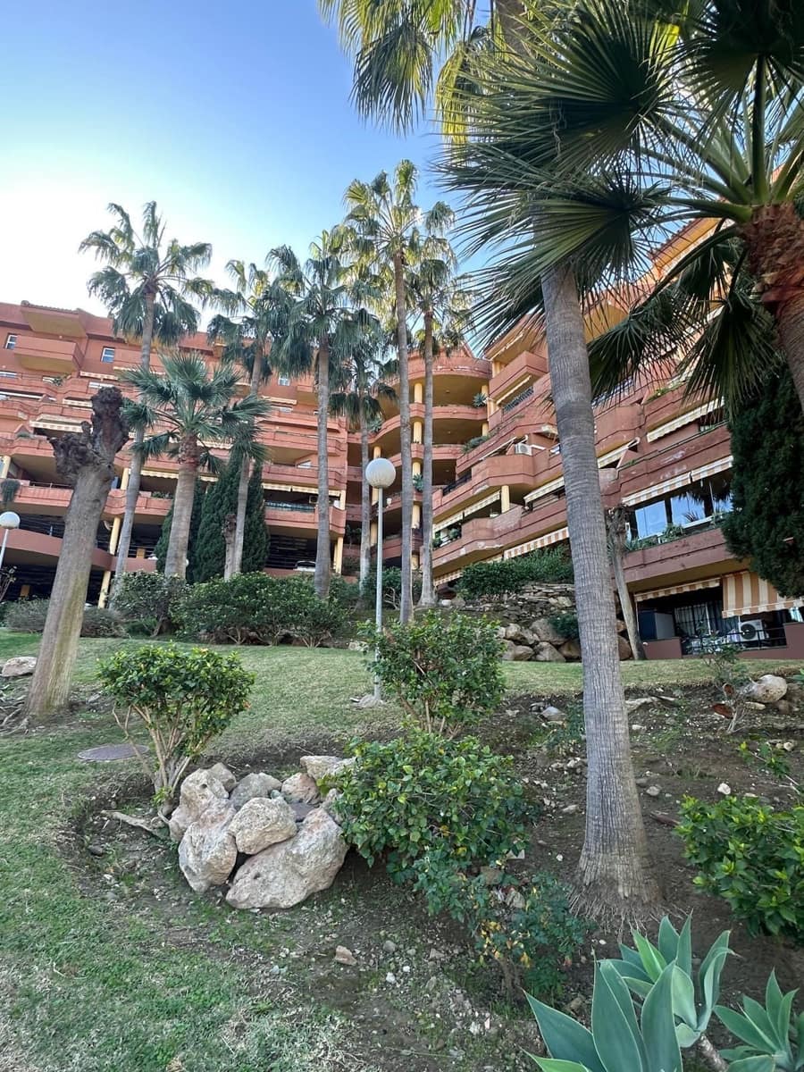 2 makuuhuone Huoneisto myytävänä paikassa Torrequebrada - 398 000 € (Ref: 9677261)