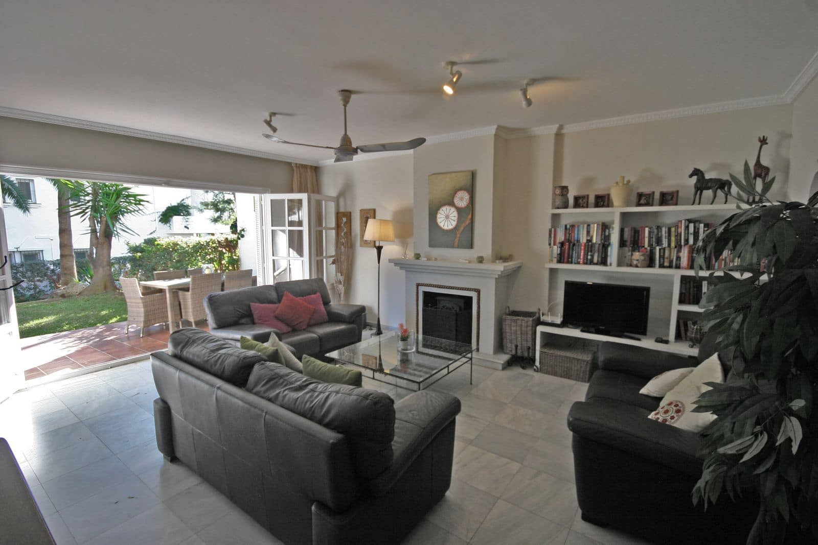 3 quarto Apartamento para venda em Estepona - 725 000 € (Ref: 9677263)