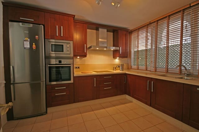 3 quarto Apartamento para venda em Estepona - 725 000 € (Ref: 9677263)