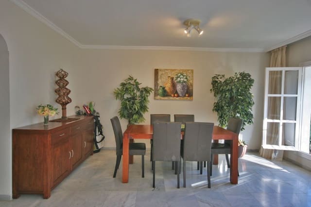 3 quarto Apartamento para venda em Estepona - 725 000 € (Ref: 9677263)