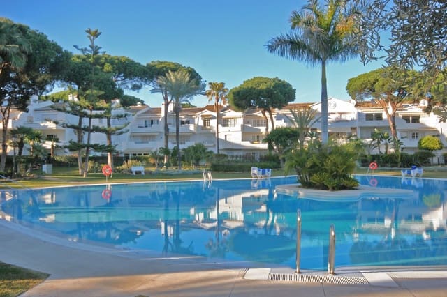 3 quarto Apartamento para venda em Estepona - 725 000 € (Ref: 9677263)