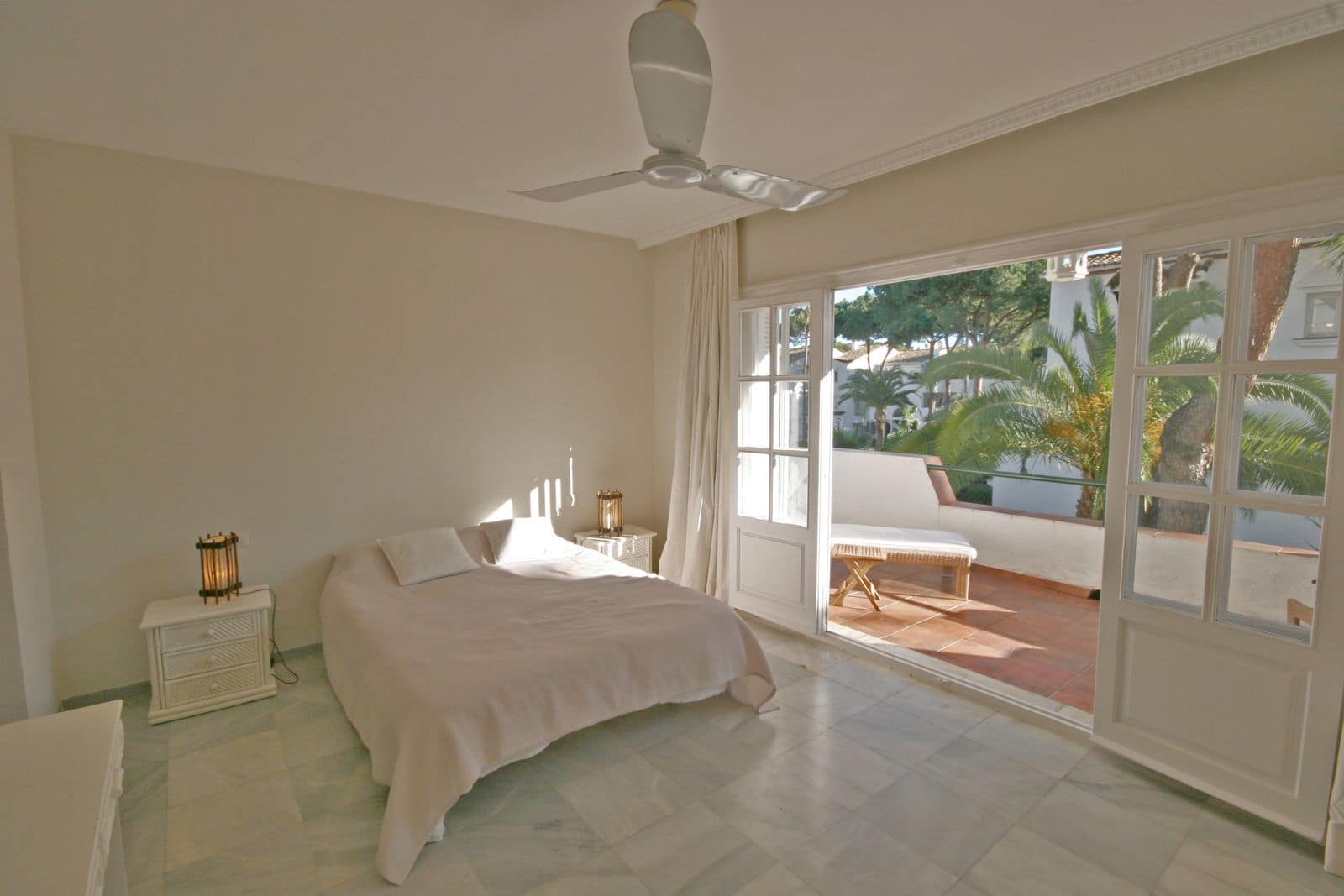 3 quarto Apartamento para venda em Estepona - 725 000 € (Ref: 9677263)