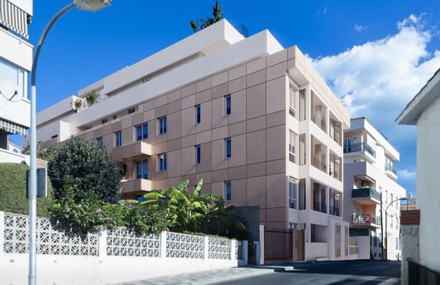 Apartamento de 2 habitaciones en Benalmádena en venta - 339.995 € (Ref: 9677264)