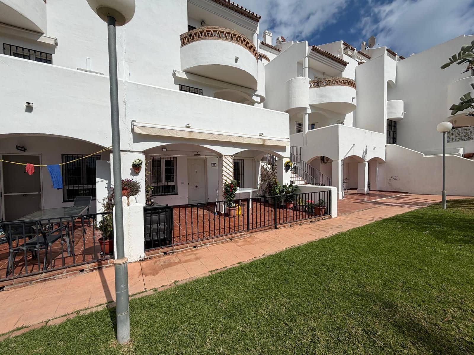 Apartamento de 2 habitaciones en Benalmádena en venta - 350.000 € (Ref: 9677266)