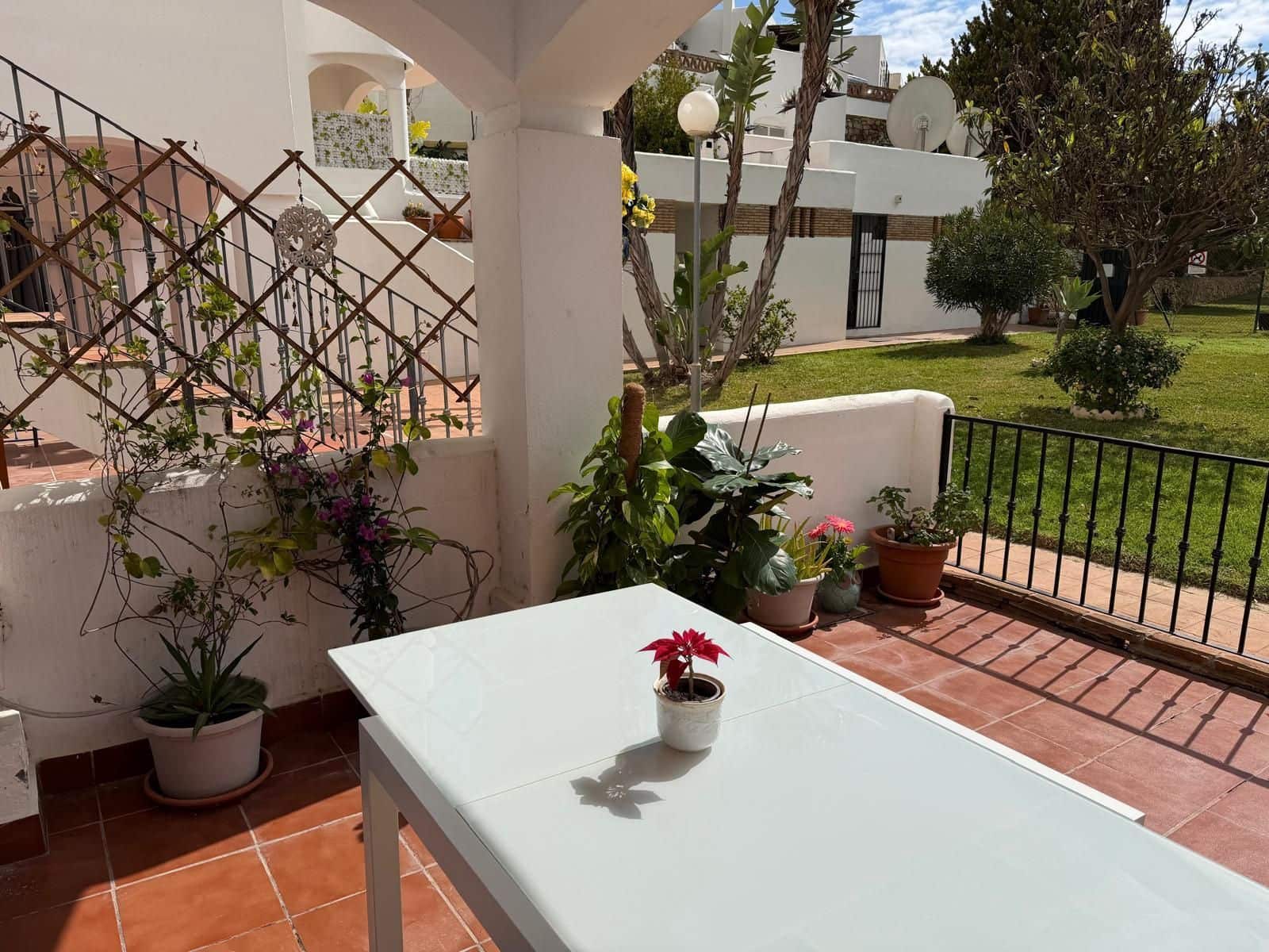 Apartamento de 2 habitaciones en Benalmádena en venta - 350.000 € (Ref: 9677266)
