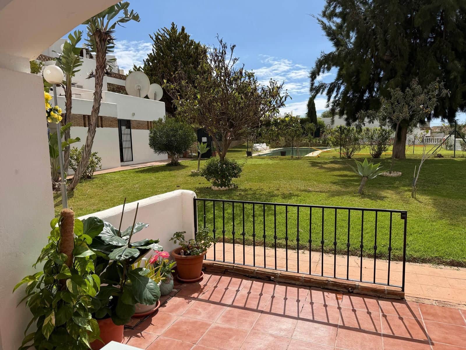 Apartamento de 2 habitaciones en Benalmádena en venta - 350.000 € (Ref: 9677266)