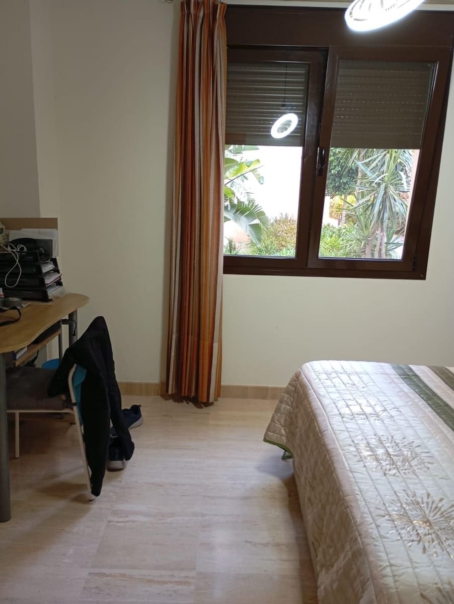 2 sypialnia Apartament na sprzedaż w Estepona - 350 000 € (Ref: 9677273)