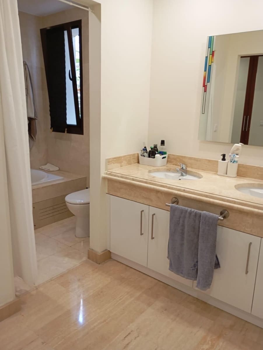 2 sypialnia Apartament na sprzedaż w Estepona - 350 000 € (Ref: 9677273)