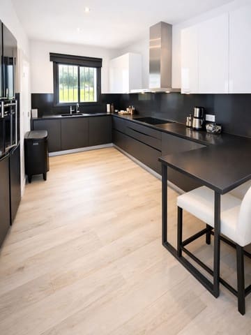 3 bedroom Townhouse for sale in Sotogrande, San Roque - € 800,000 (Ref: 9677276)