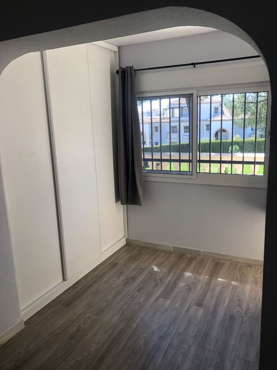 3 makuuhuone Paritalo myytävänä paikassa Calahonda - 450 000 € (Ref: 9677279)