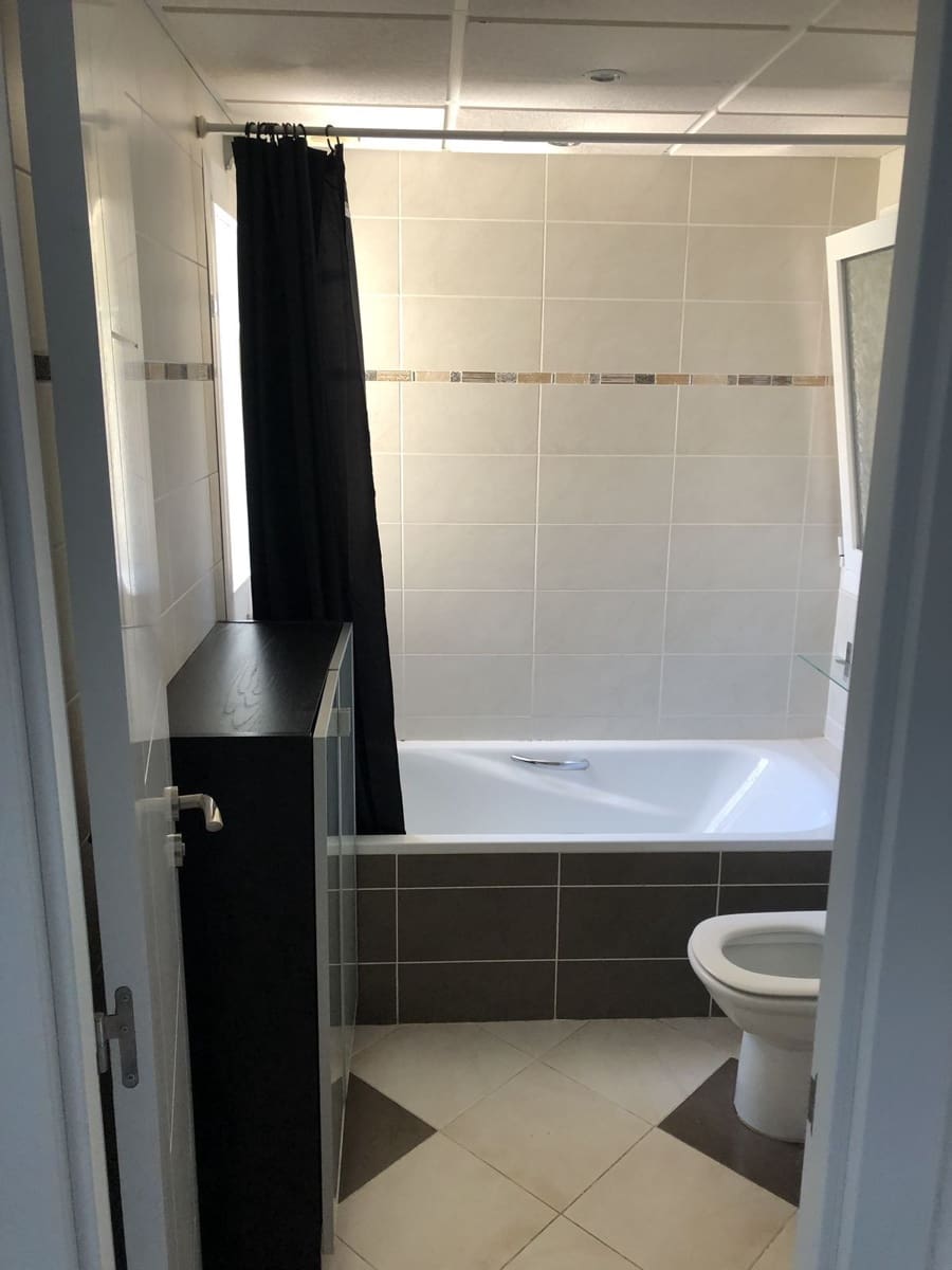 3 makuuhuone Paritalo myytävänä paikassa Calahonda - 450 000 € (Ref: 9677279)