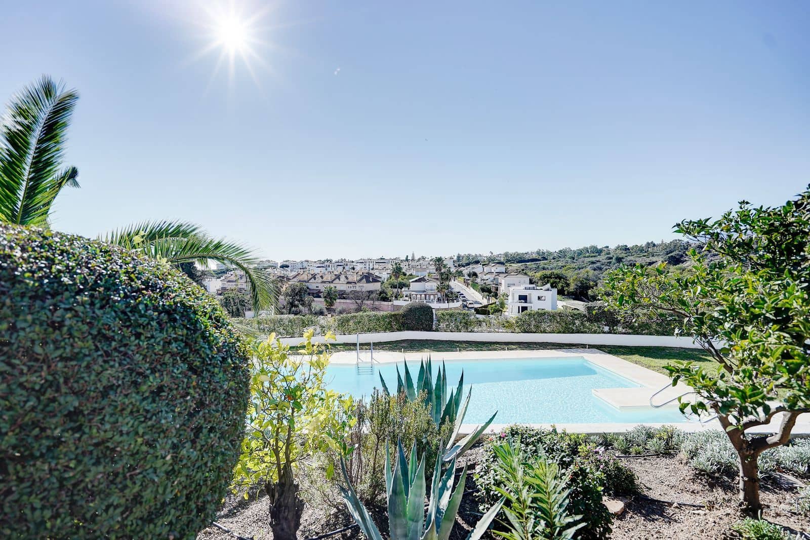 2 slaapkamer Villa te koop in Calahonda - € 385.000 (Ref: 9677281)