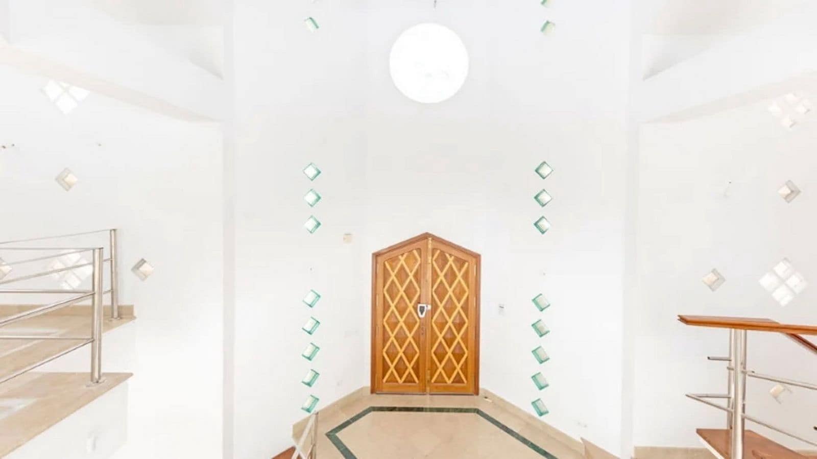 Chalet de 5 habitaciones en Benahavís en venta - 2.150.000 € (Ref: 9677283)