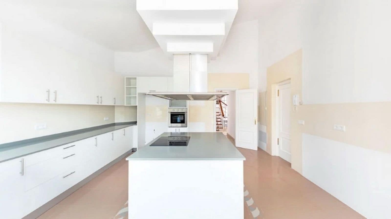 Chalet de 5 habitaciones en Benahavís en venta - 2.150.000 € (Ref: 9677283)