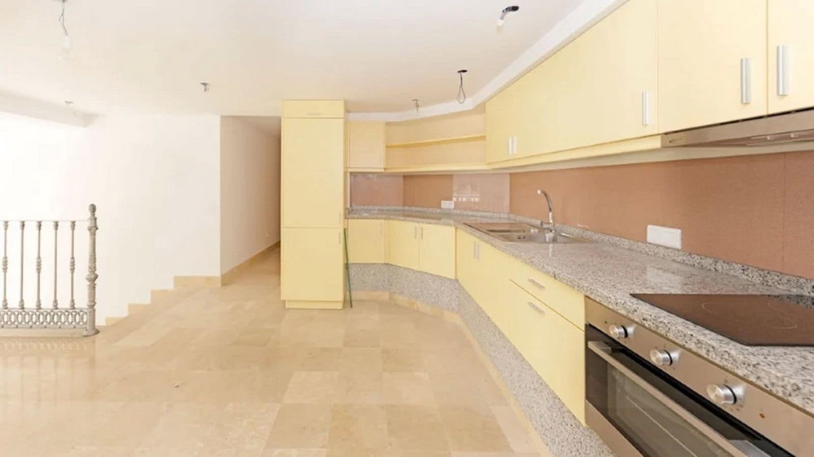 Chalet de 5 habitaciones en Benahavís en venta - 2.150.000 € (Ref: 9677283)