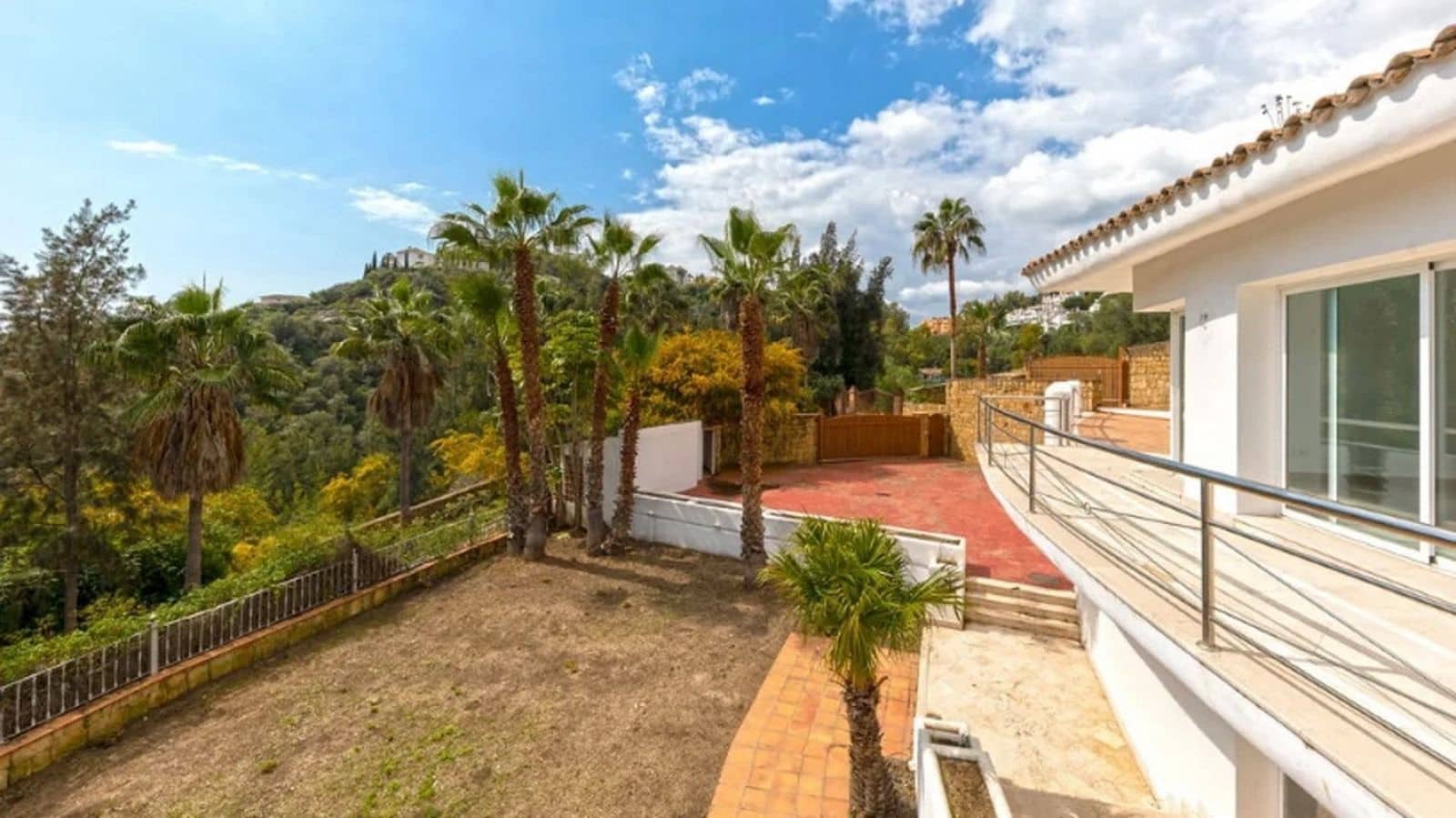 Chalet de 5 habitaciones en Benahavís en venta - 2.150.000 € (Ref: 9677283)