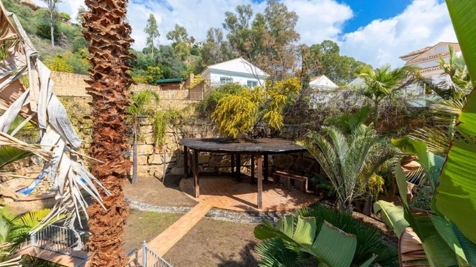 Chalet de 5 habitaciones en Benahavís en venta - 2.150.000 € (Ref: 9677283)