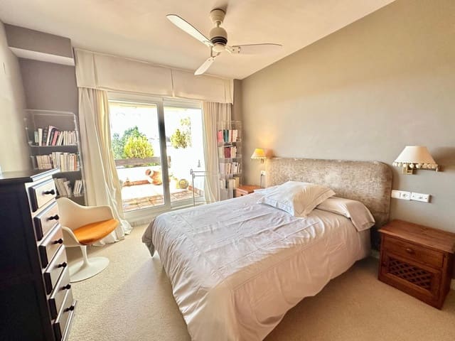 2 sovrum Lägenhet till salu i Nueva Andalucia, Marbella - 600 000 € (Ref: 9677284)