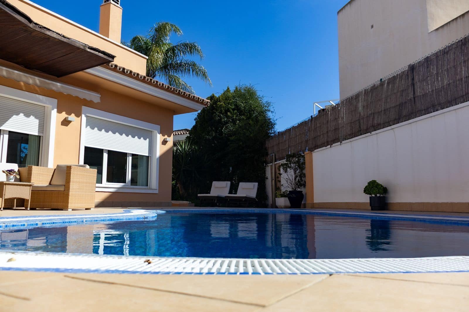 Chalet de 6 habitaciones en Torremolinos en venta - 1.500.000 € (Ref: 9677287)