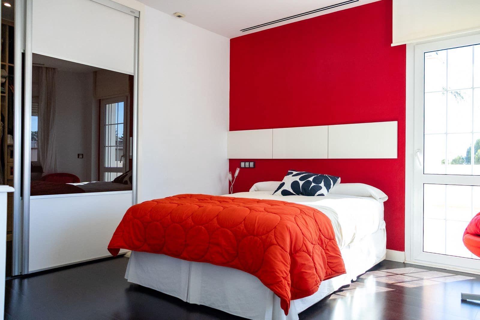 Chalet de 6 habitaciones en Torremolinos en venta - 1.500.000 € (Ref: 9677287)