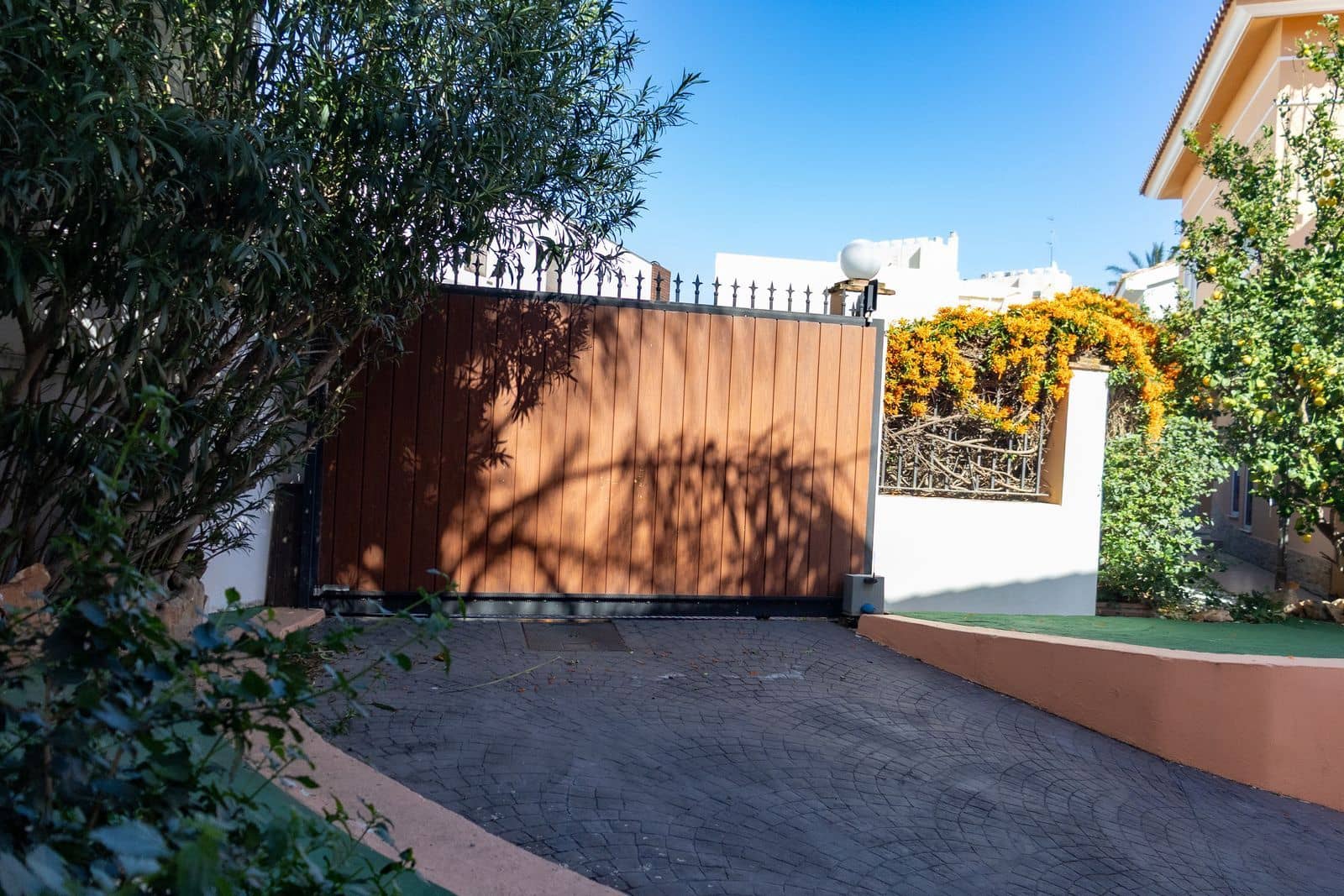 Chalet de 6 habitaciones en Torremolinos en venta - 1.500.000 € (Ref: 9677287)