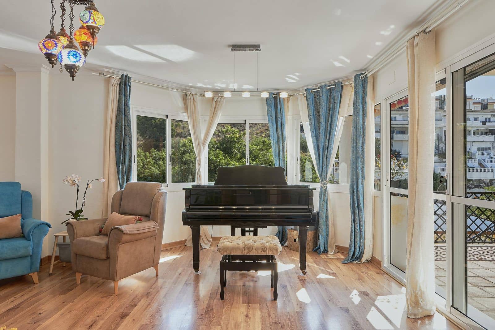 Pareado de 3 habitaciones en Benalmádena en venta - 640.000 € (Ref: 9677288)