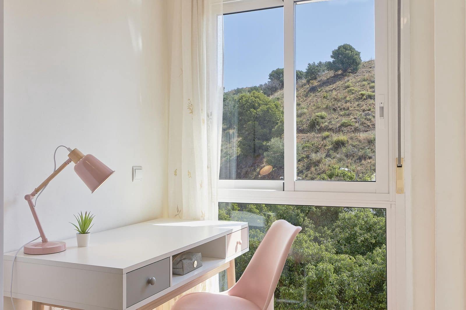 Pareado de 3 habitaciones en Benalmádena en venta - 640.000 € (Ref: 9677288)