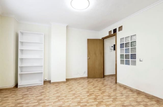 Kontor til salg i Marbella - € 340.000 (Ref: 9677291)