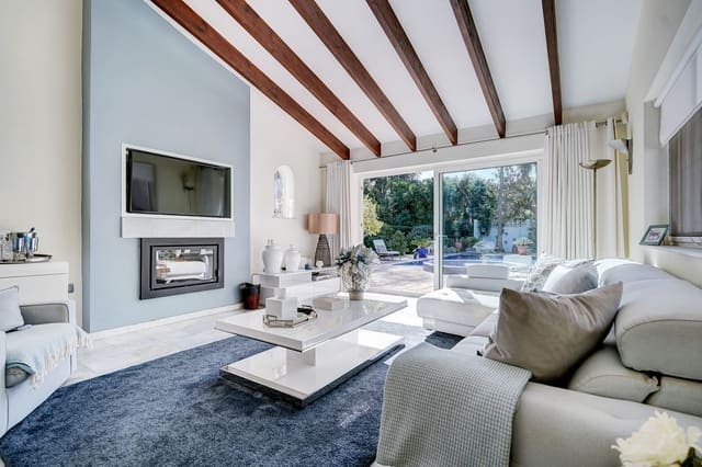 3 makuuhuone Huvila myytävänä paikassa Calahonda, Mijas - 1 099 950 € (Ref: 9677294)