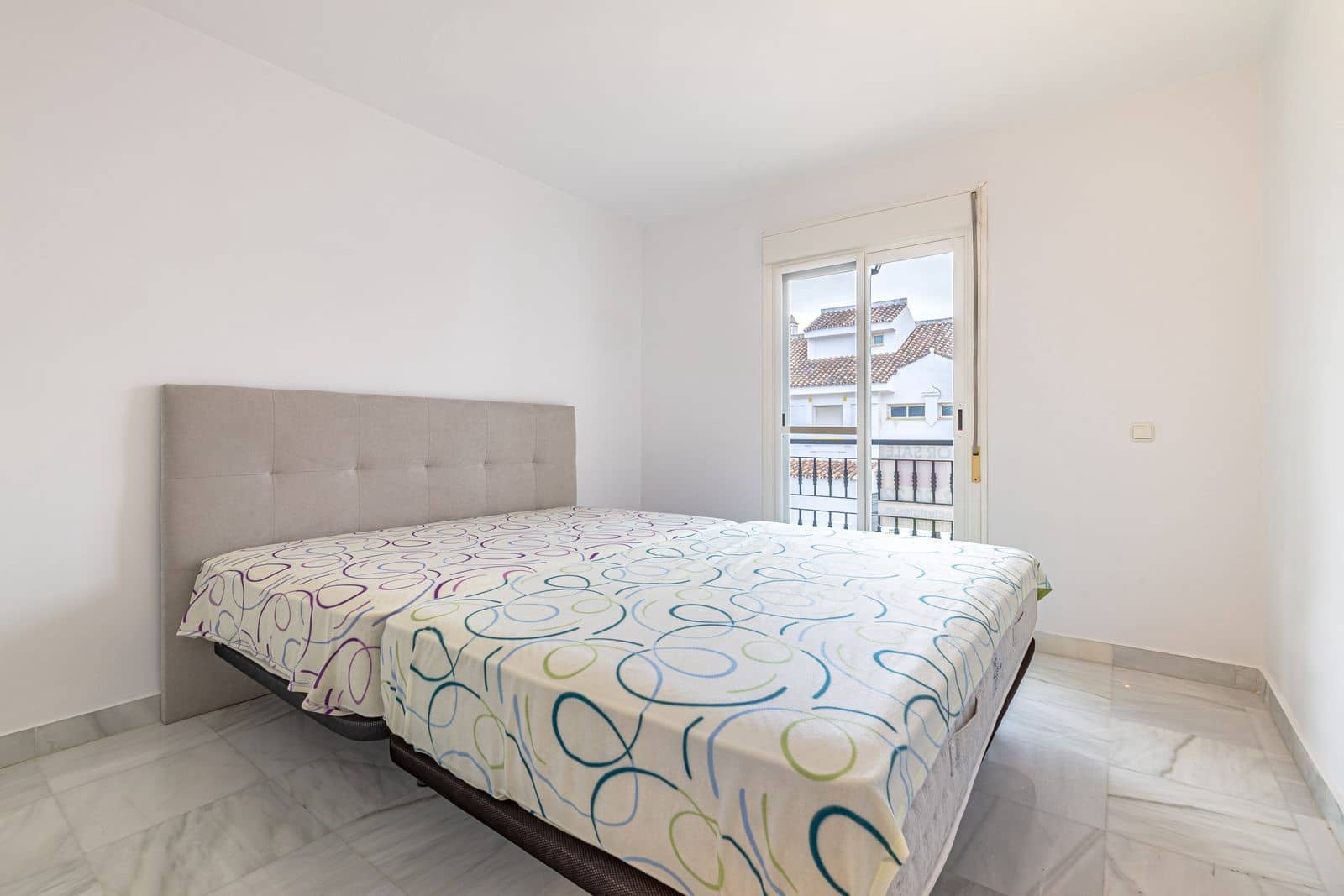 2 quarto Casa em Banda para venda em Nueva Andalucia - 599 000 € (Ref: 9677295)