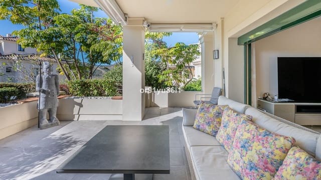 2 makuuhuone Huoneisto myytävänä paikassa Los Arqueros, Benahavís - 625 000 € (Ref: 9677304)