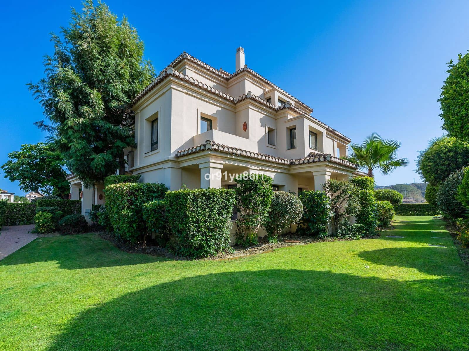 2 makuuhuone Huoneisto myytävänä paikassa Los Arqueros - 625 000 € (Ref: 9677304)