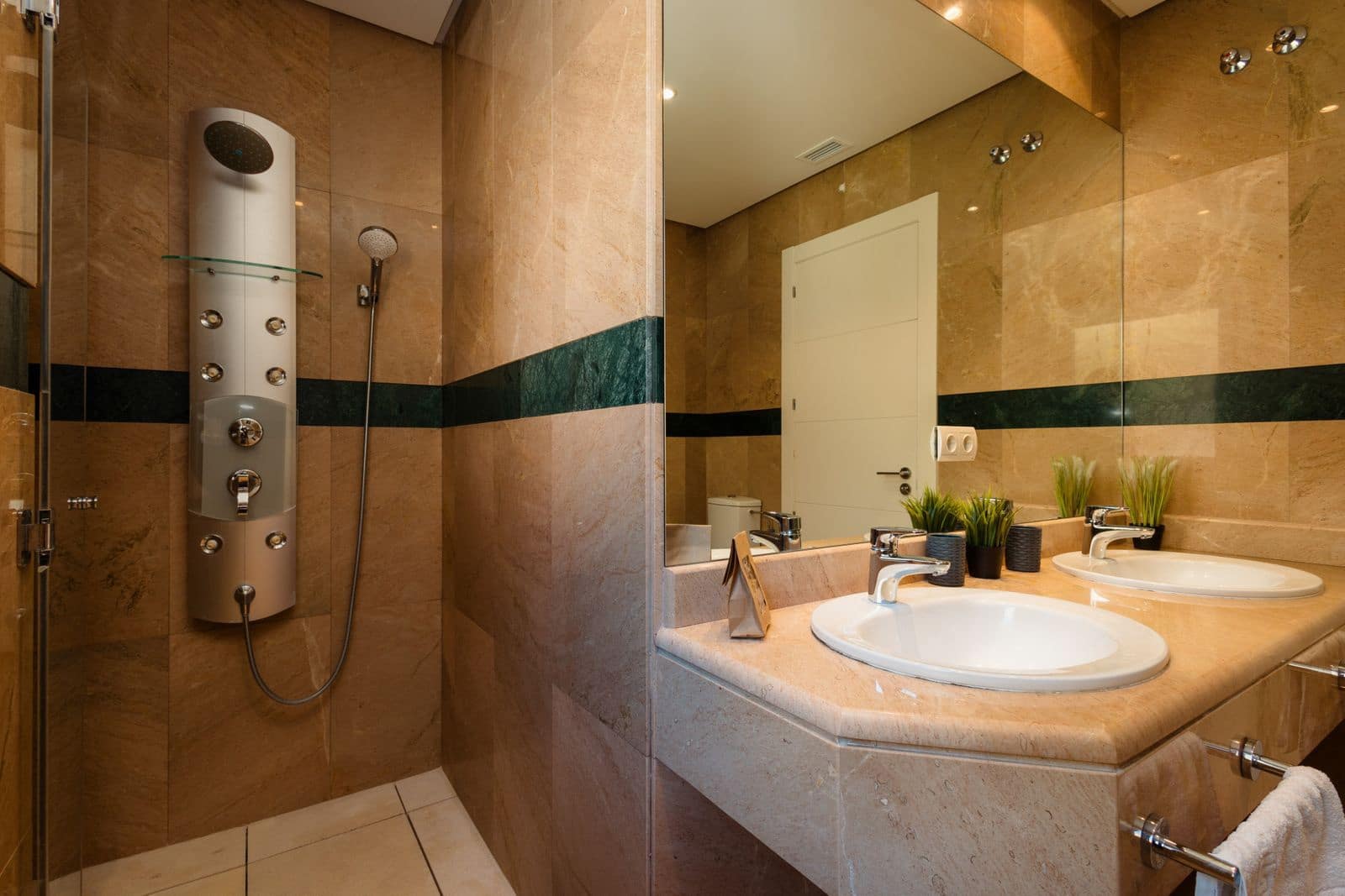 3 soveværelse Penthouse til salg i Nueva Andalucia - € 690.000 (Ref: 9677313)