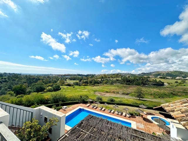 3 sovrum Takvåning till salu i Los Arqueros, Benahavís - 440 000 € (Ref: 9677315)