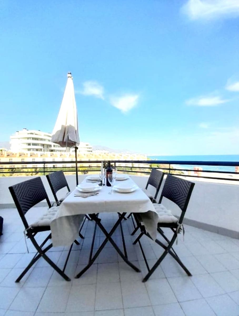 2 slaapkamer Penthouse te koop in Mijas Costa - € 495.000 (Ref: 9677317)