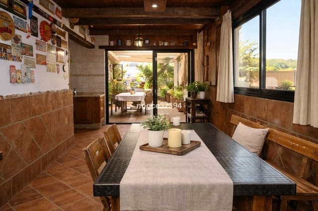 4 soveværelse Penthouse til salg i San Pedro de Alcantara, Marbella - € 599.900 (Ref: 9677319)