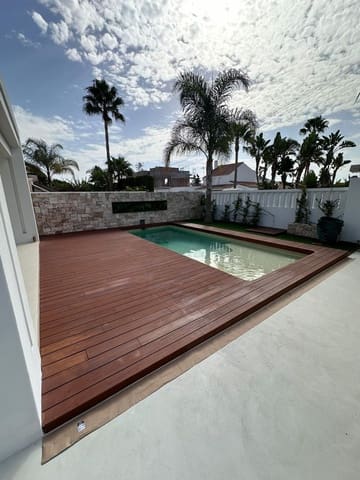 4 soveværelse Villa til salg i Costalita, Estepona - € 1.495.000 (Ref: 9694915)