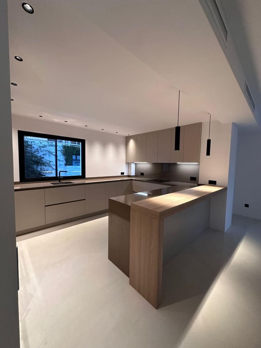 Chalet de 4 habitaciones en Costalita en venta - 1.495.000 € (Ref: 9694915)