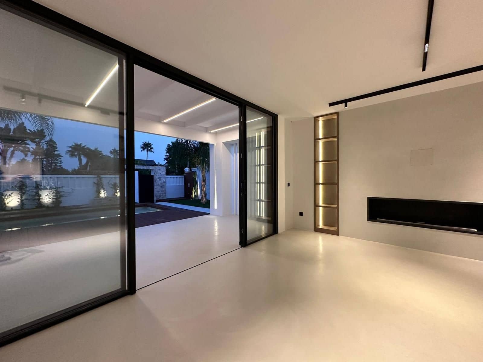 Chalet de 4 habitaciones en Costalita en venta - 1.495.000 € (Ref: 9694915)